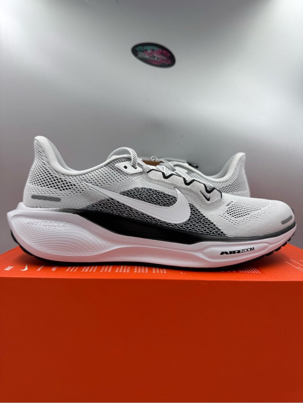 Nike Air Zoom Pegasus 41 White Black BRAND NEW Size 10 Women